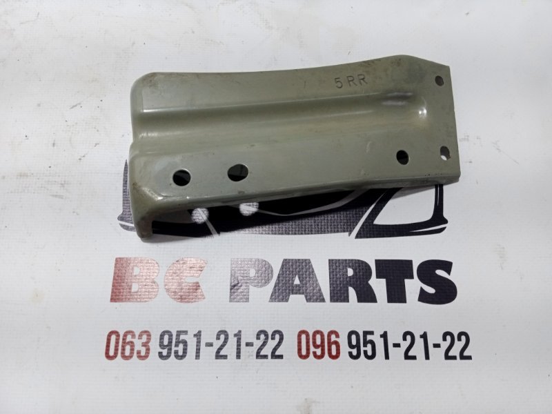 Крепление бампера заднее правое Kicks 2021 1.6