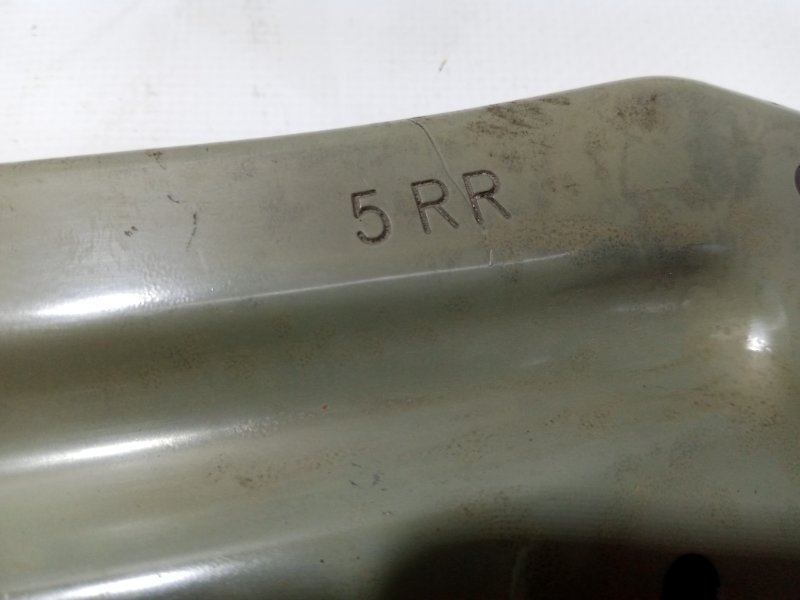 Крепление бампера заднее правое Kicks 2021 1.6