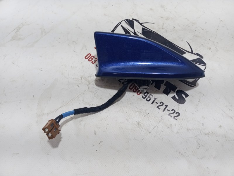Запчасть антенна Nissan Rogue 2021 T33 2.5 282086RR0A Б/У Антенна Nissan Rogue 2021 T33 2.5 282086RR0A Б/У