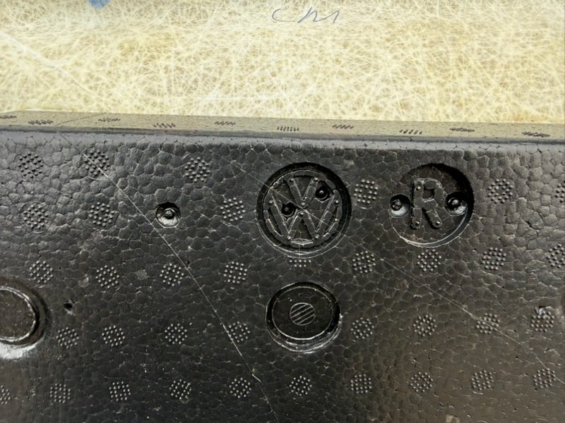 Обшивка потолка Tiguan 2020 2.0 Обшивка потолка Tiguan 2020 2.0