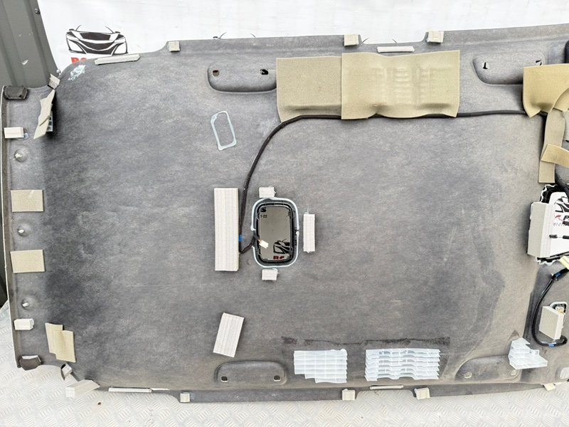 Обшивка потолка Niro 2024 Обшивка потолка Niro 2024