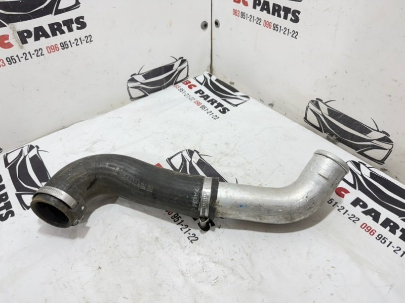 Запчасть патрубок интеркулера Kia Sportage 2017 282562F650 Б/У Патрубок интеркулера Kia Sportage 2017 282562F650 Б/У