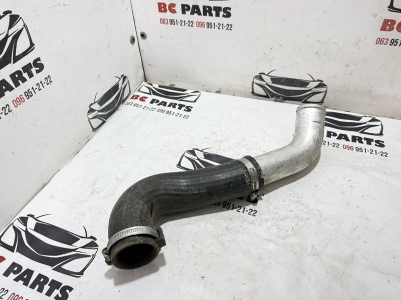 Патрубок интеркулера Sportage 2017 Патрубок интеркулера Sportage 2017