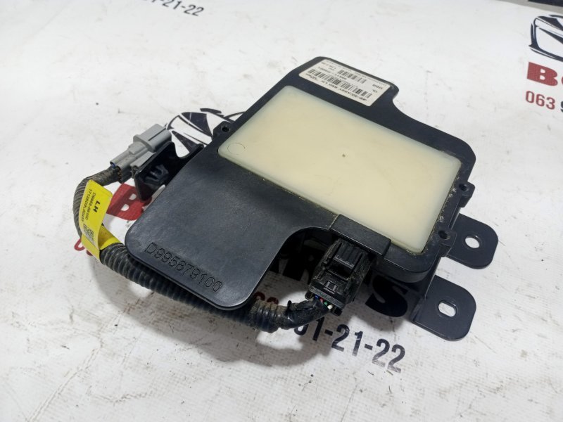 Датчик слепых зон левый Kia Sportage Датчик слепых зон левый Kia Sportage