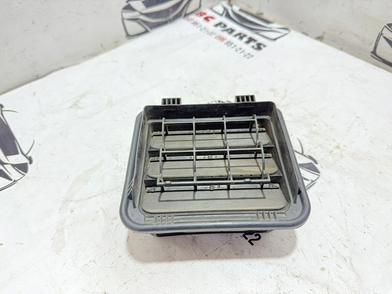 Решетка вентиляционная задняя левая Kia Sportage 2017 97510D3000 Б/У