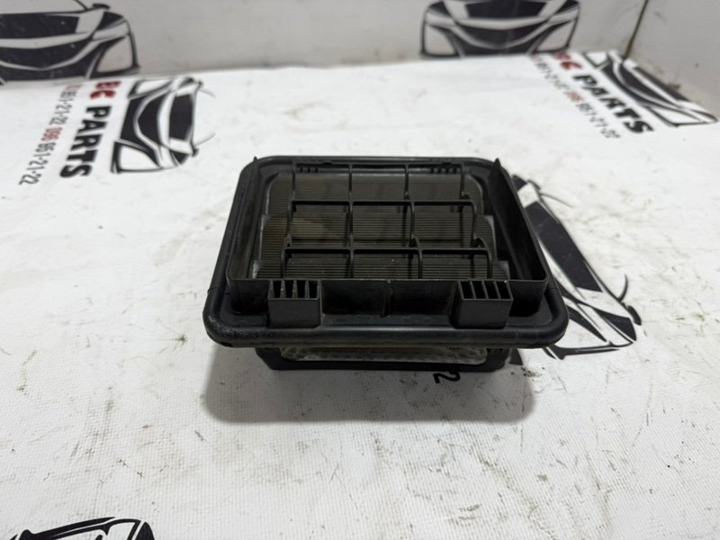 Решетка вентиляционная задняя левая Sportage 2017