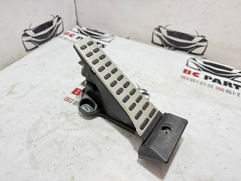 Педаль газа Kia Sportage 2017 32700B1000 Б/У