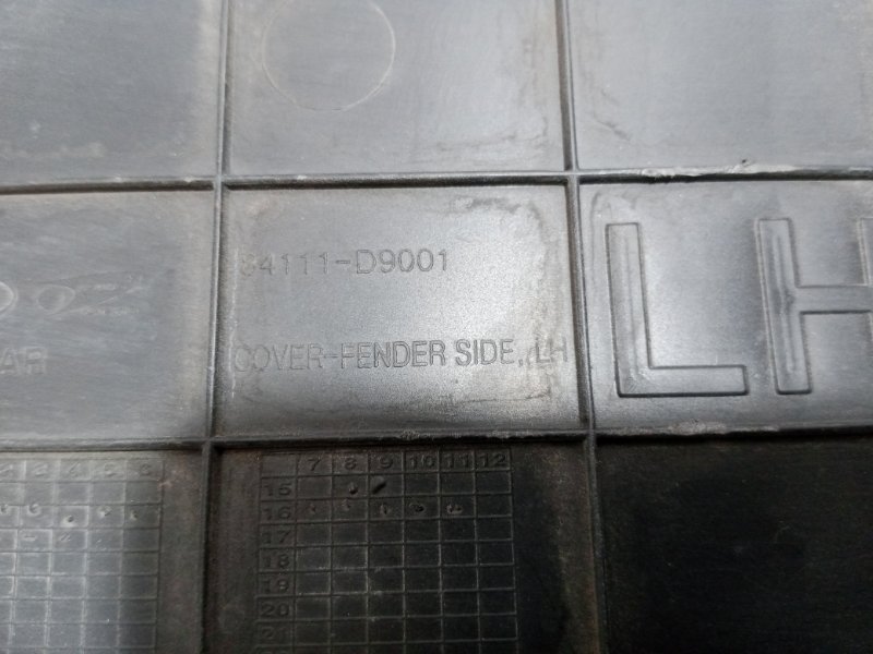 Накладка крыла передняя левая Sportage 2017
