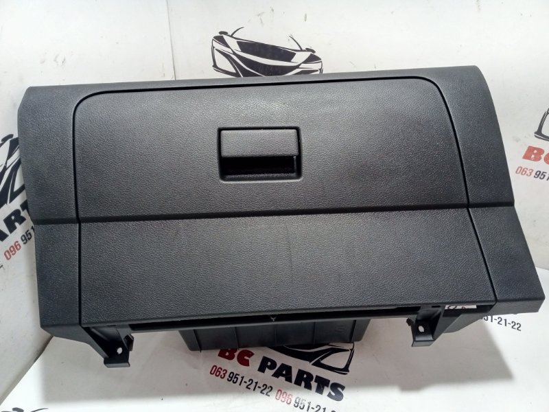Бардачок Nissan Kicks 2021 1.6 685005RW0A Б/У