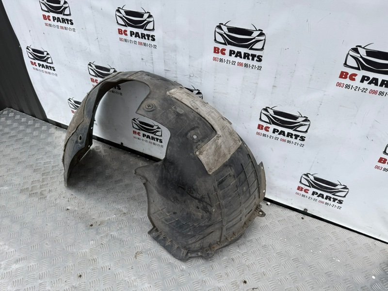 Подкрылок передний левый Kia Sportage