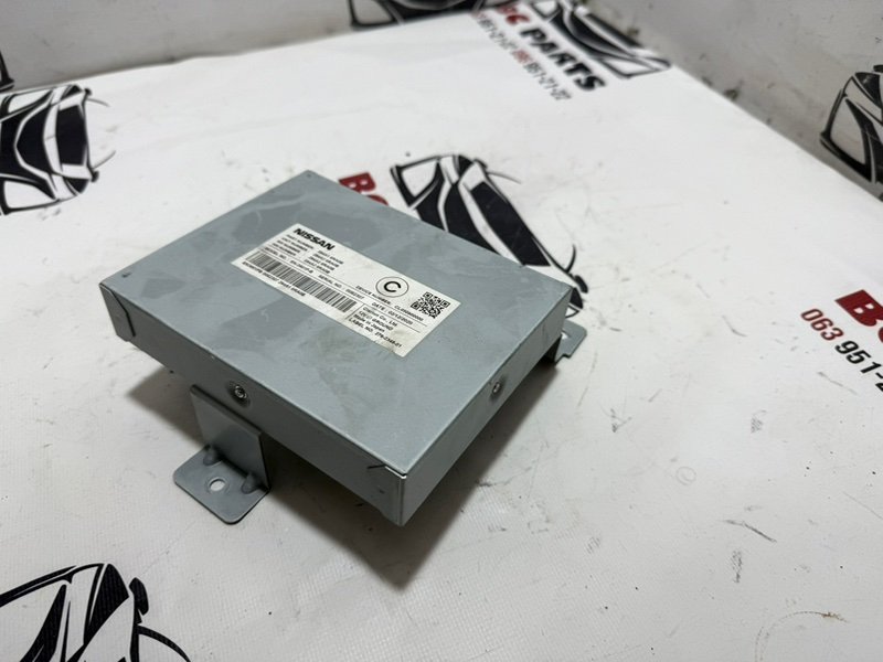 Блок управления камерой Nissan Rogue T33 2.5