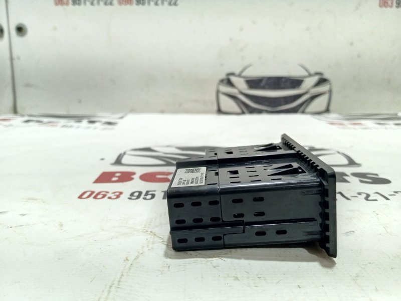 USB разъем Nissan Rogue T33 2.5