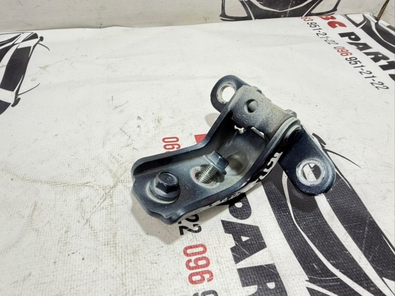 Петля двери передняя правая Kia EV6 2023 793202V000 Б/У