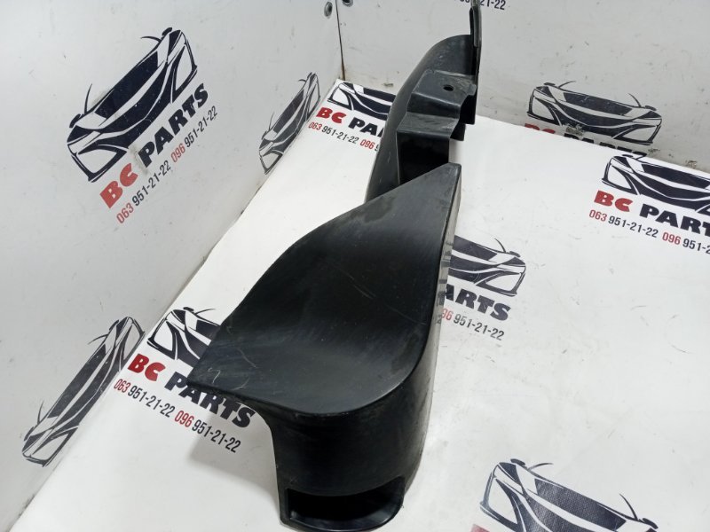 Защита бампера задняя левая Nissan Rogue T32 Защита бампера задняя левая Nissan Rogue T32