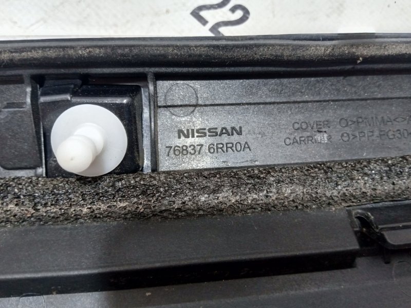 Накладка стойки лобового стекла левая Rogue 2020-2025 T33 Накладка стойки лобового стекла левая Rogue 2020-2025 T33