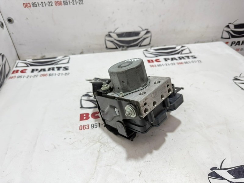 Блок ABS Nissan Rogue T32 QR25 2.5