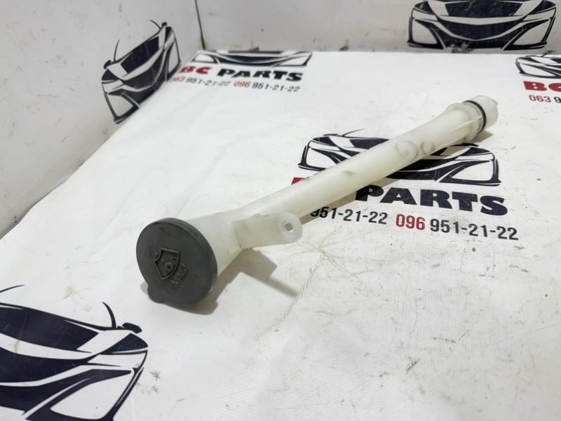 Горловина бачка стеклоомывателя Rogue 2017 T32 QR25 2.5