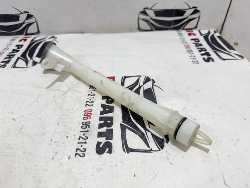 Горловина бачка стеклоомывателя Nissan Rogue T32 QR25 2.5