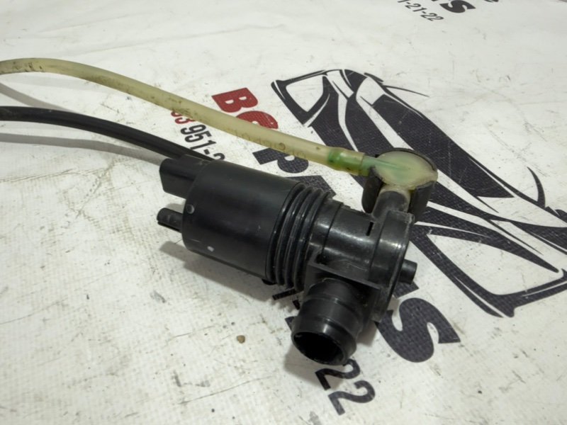 Насос омывателя Rogue 2017 T32 QR25 2.5 Насос омывателя Rogue 2017 T32 QR25 2.5