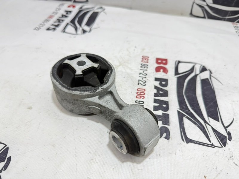 Подушка двигателя Rogue 2017 T32 QR25 2.5