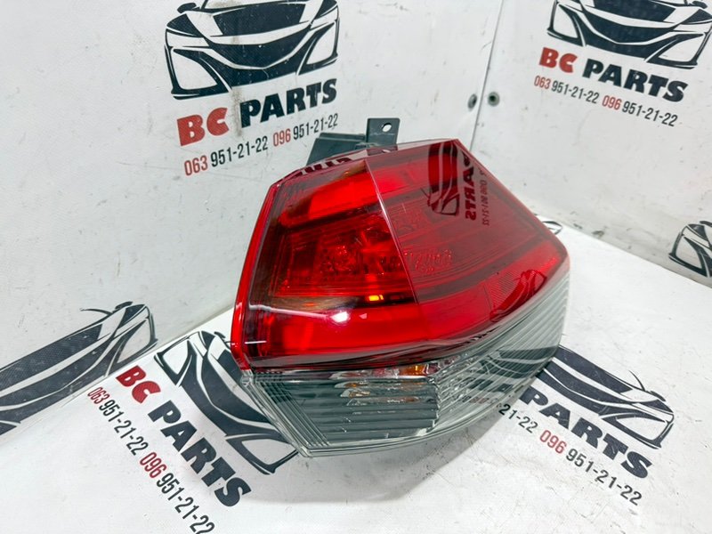 Фонарь наружный (в крыло) задний правый Rogue 2017 T32 QR25 2.5 Фонарь наружный (в крыло) задний правый Rogue 2017 T32 QR25 2.5