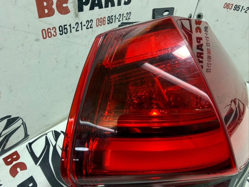 Фонарь наружный (в крыло) задний правый Rogue 2017 T32 QR25 2.5 Фонарь наружный (в крыло) задний правый Rogue 2017 T32 QR25 2.5