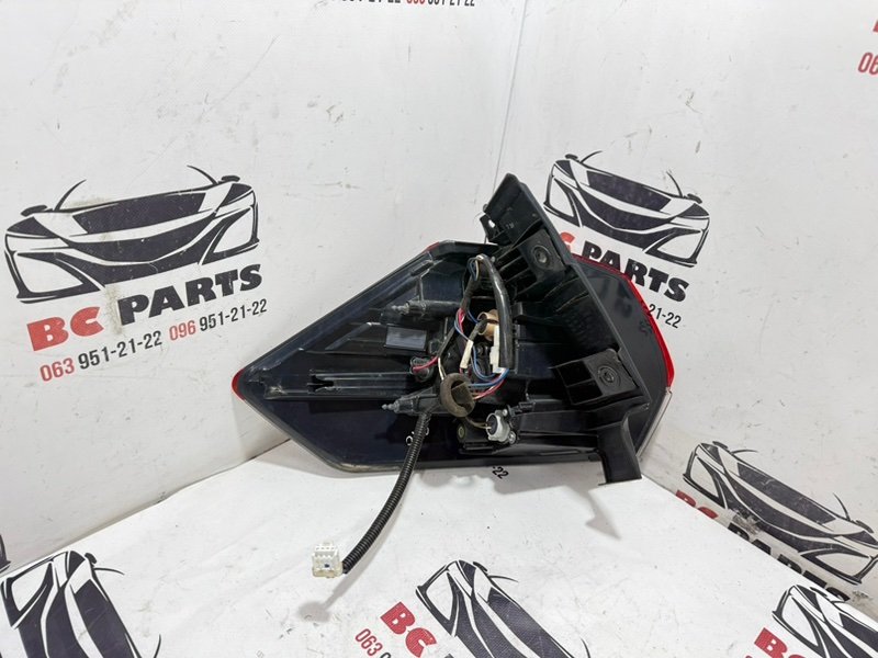 Фонарь наружный (в крыло) задний правый Rogue 2017 T32 QR25 2.5 Фонарь наружный (в крыло) задний правый Rogue 2017 T32 QR25 2.5