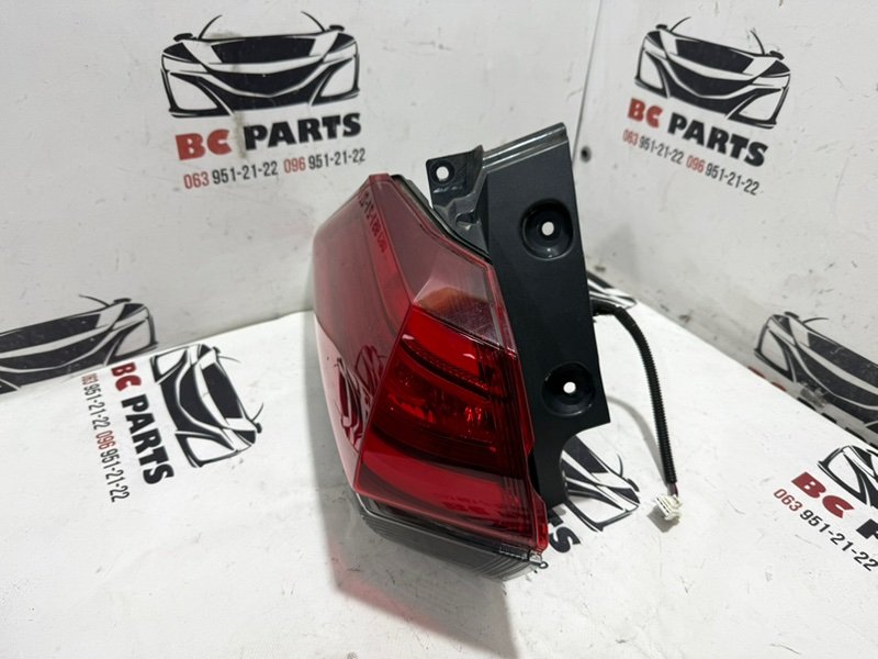 Фонарь наружный (в крыло) задний левый Rogue 2017 T32 QR25 2.5 Фонарь наружный (в крыло) задний левый Rogue 2017 T32 QR25 2.5