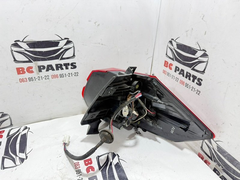 Фонарь наружный (в крыло) задний левый Rogue 2017 T32 QR25 2.5 Фонарь наружный (в крыло) задний левый Rogue 2017 T32 QR25 2.5