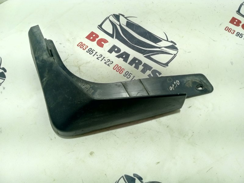 Брызговик задний правый Rogue 2017 T32 QR25 2.5