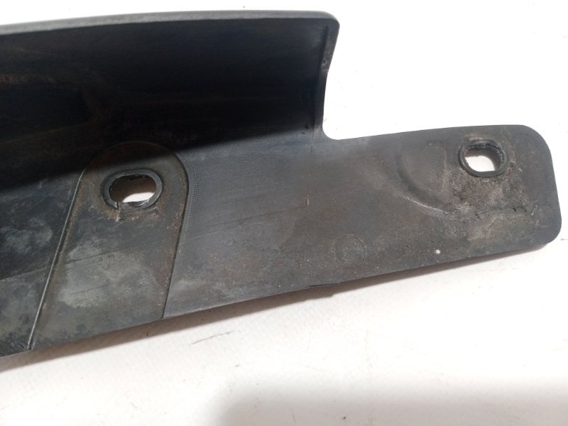 Брызговик задний левый Rogue 2017 T32 QR25 2.5