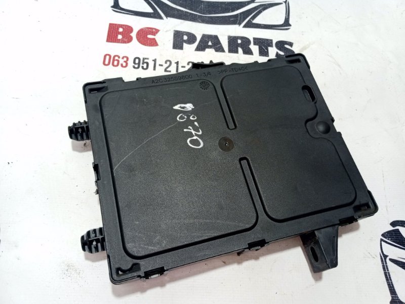 Блок комфорта Nissan Rogue T32 QR25 2.5 Блок комфорта Nissan Rogue T32 QR25 2.5