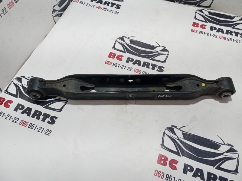 Рычаг подвески нижний задний правый Nissan Rogue 2017 T32 QR25 2.5 551104BA0A Б/У