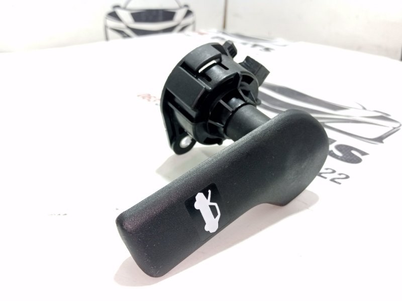 Запчасть ручка открывания капота Nissan Rogue 2022 T33 1.5 65622-6LA0A Б/У Ручка открывания капота Nissan Rogue 2022 T33 1.5 65622-6LA0A Б/У