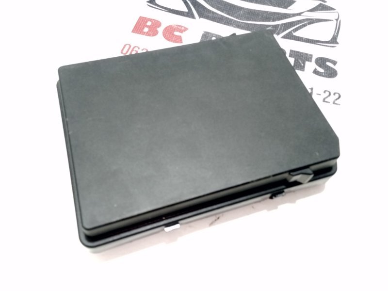 Блок предохранителей под капот Nissan Rogue T33 2.5