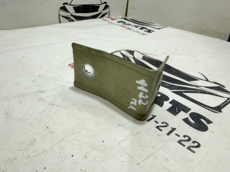 Кронштейн крыла передний левый Volkswagen Tiguan 2020 2.0 5na809471 Б/У