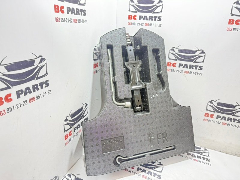 Набор инструментов Nissan Kicks 1.6 Набор инструментов Nissan Kicks 1.6