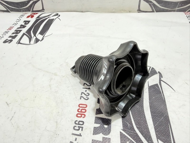 Болт крепления запасного колеса Volkswagen Tiguan 2020 2.0 3G0803899B Б/У