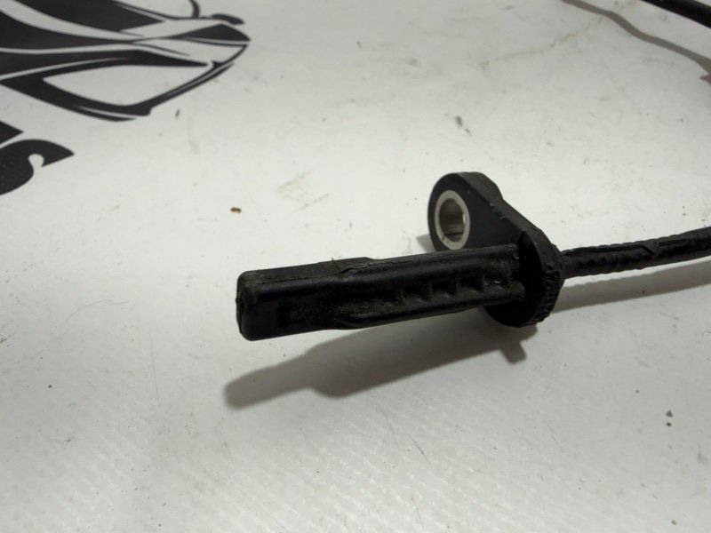 Датчик ABS задний Ford Fusion MK5 Датчик ABS задний Ford Fusion MK5