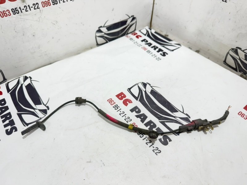 Запчасть датчик abs задний Ford Fusion 2012-2020 MK5 dg9c2c190a Б/У Датчик ABS задний Ford Fusion 2012-2020 MK5 dg9c2c190a Б/У