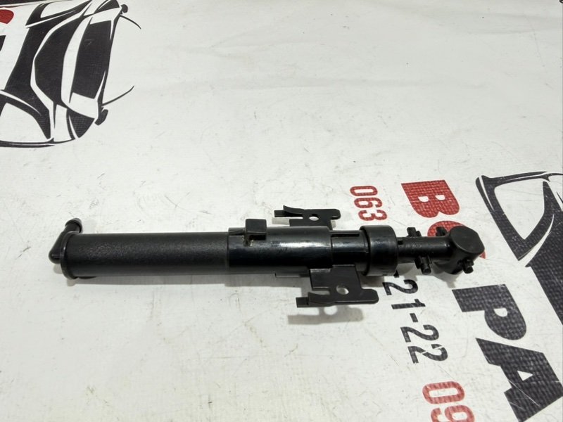 Форсунка омывателя фар правая Land Rover Range Rover Sport 2013-2021 L494 CPLA13K130AC Б/У