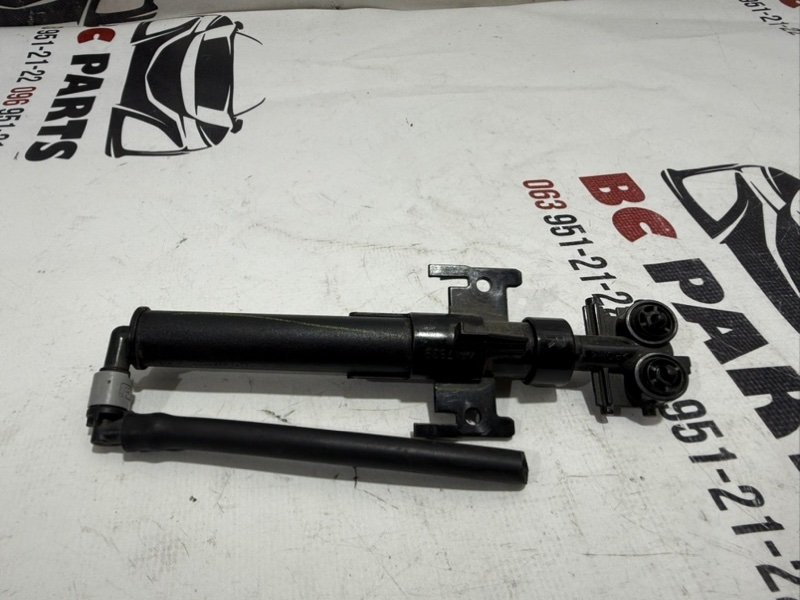 Форсунка омывателя фар правая Land Rover Range Rover Sport 2013-2021 L494 JK6213K130AA Б/У