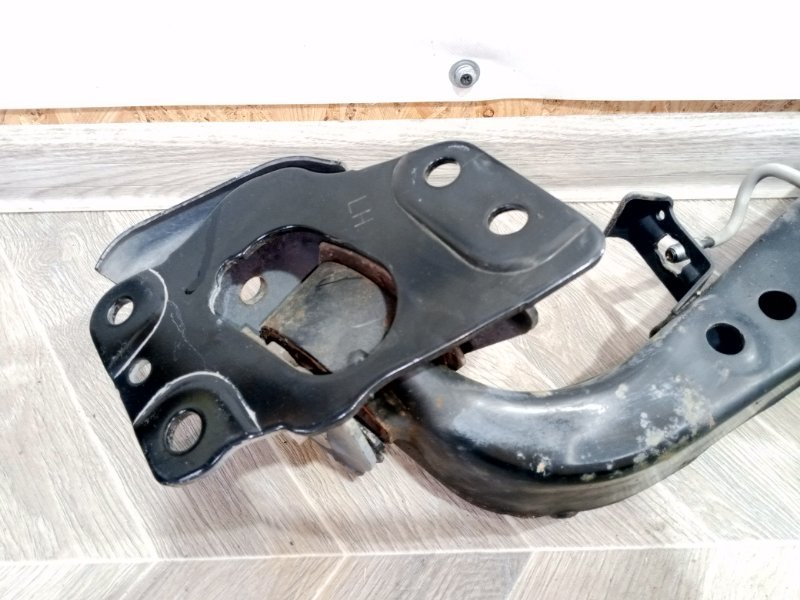 Рычаг подвески задний левый Rogue 2017 T32 QR25 2.5