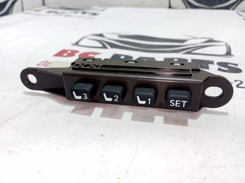 Кнопка Lexus RX 350 3.5 Кнопка Lexus RX 350 3.5