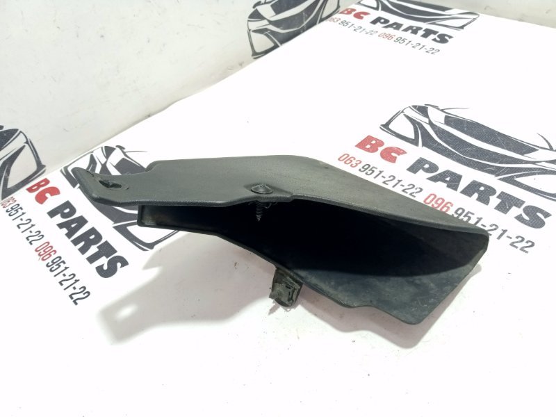 Брызговик передний левый Rogue 2022 T33 1.5