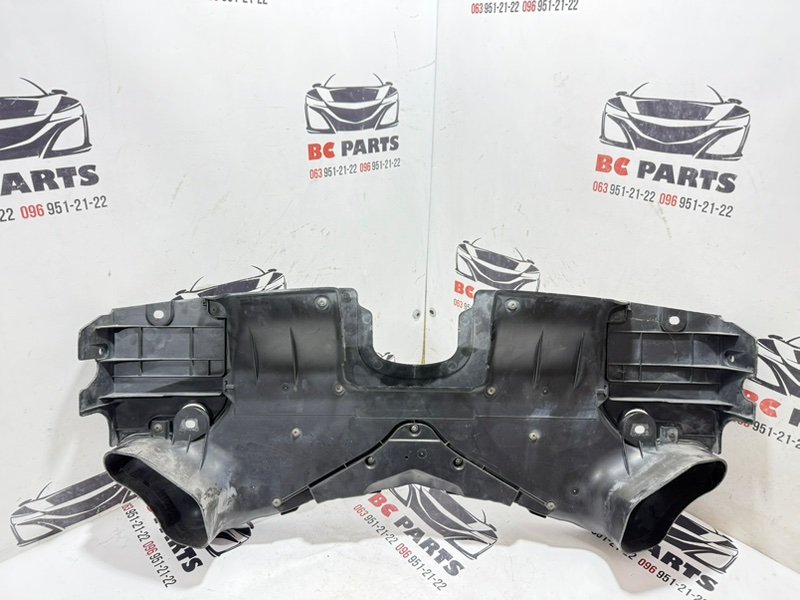 Воздуховод воздушного фильтра FX35 2008-2016 S51 3.5 Воздуховод воздушного фильтра FX35 2008-2016 S51 3.5