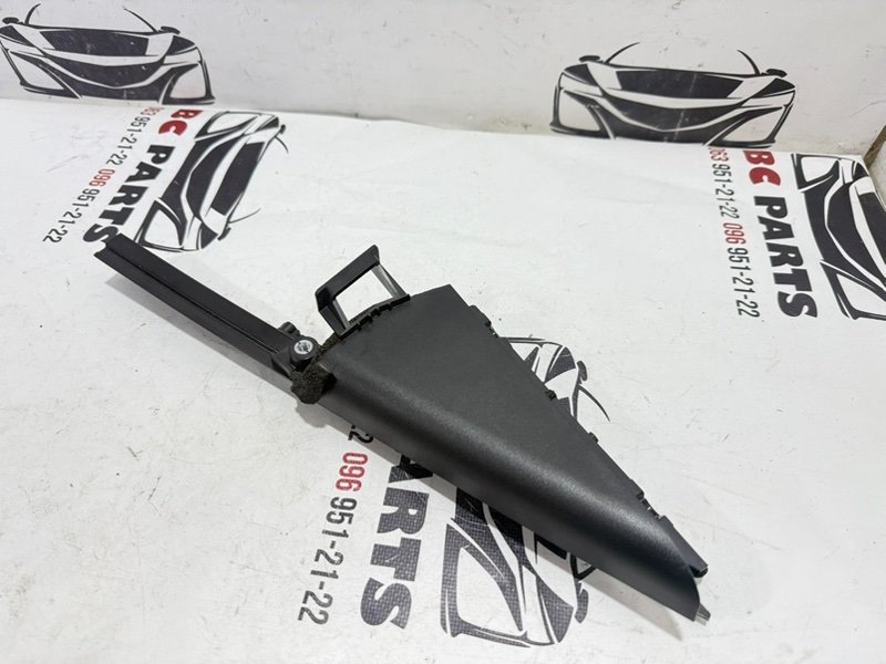 Накладка двери задняя левая Rogue 2021 T33 2.5