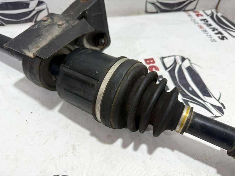 Привод ( полуось) передний правый Eclipse Cross 2017-2024 1.5 Привод ( полуось) передний правый Eclipse Cross 2017-2024 1.5