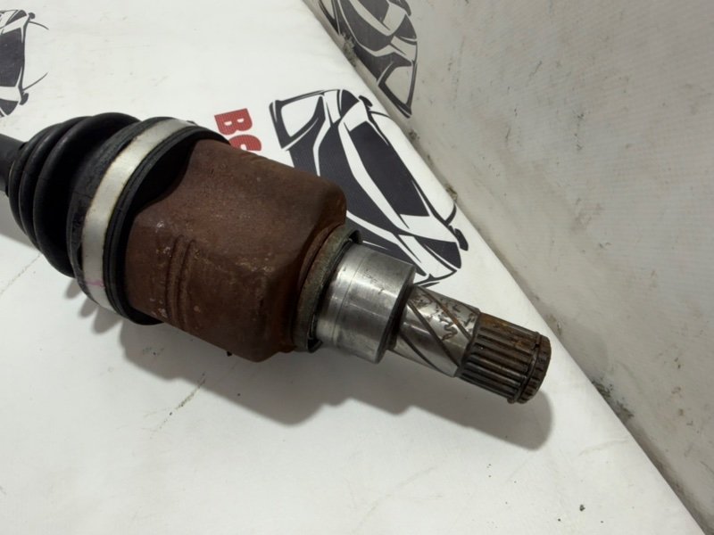 Привод ( полуось) передний правый Nissan Sentra B17 1.8