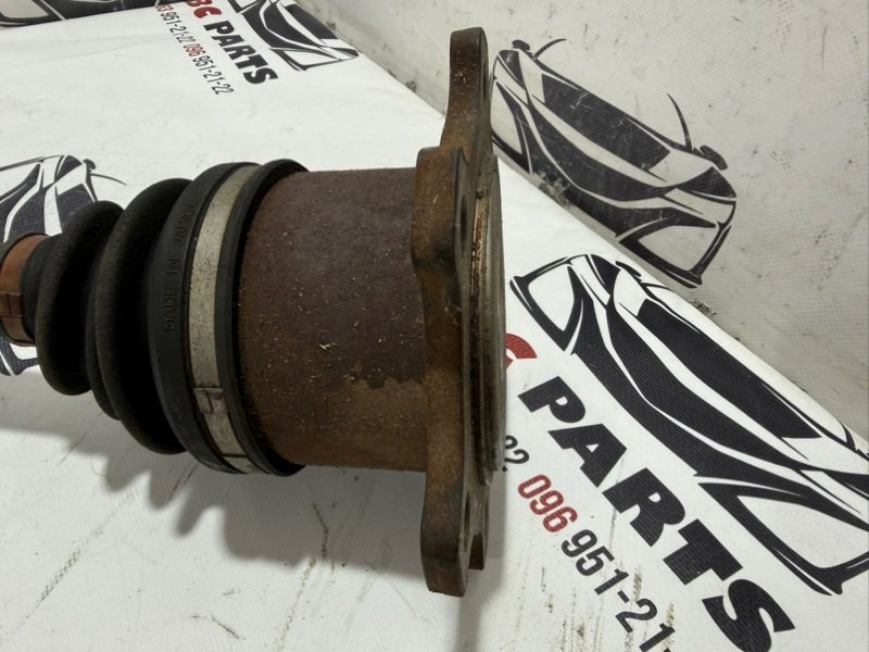 Привод ( полуось) задний левый FX35 2008-2016 S51 3.5